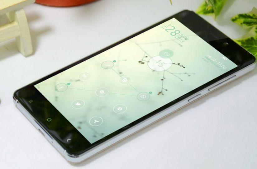 VK700X, Smartphone Tahan Banting Meski Dibor atau Dijadikan Palu